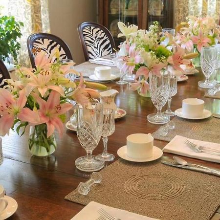 The Lion And The Rose Bed And Breakfast Ешвілл Екстер'єр фото