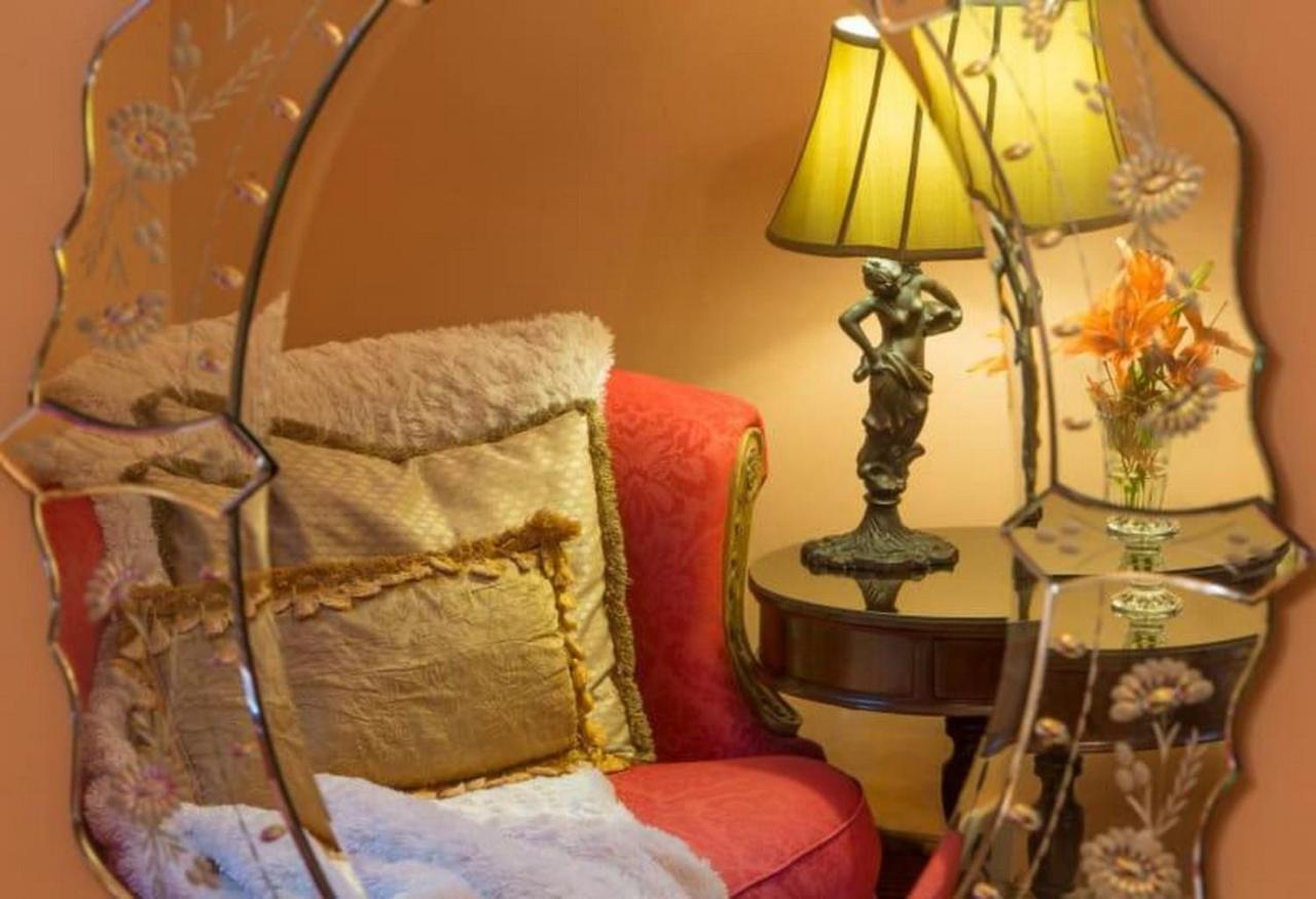 The Lion And The Rose Bed And Breakfast Ешвілл Екстер'єр фото